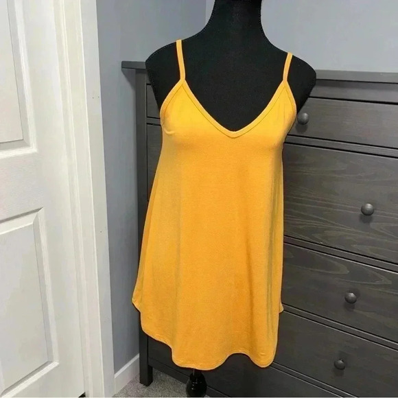 Zenana Tank - Picture 1 of 5